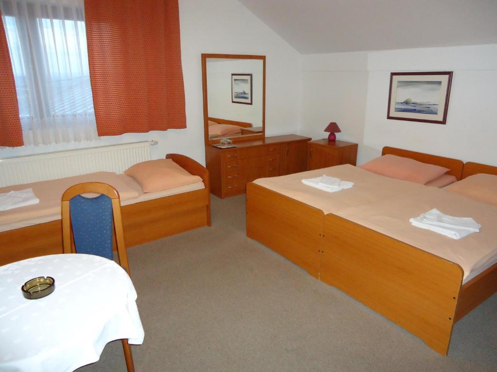 Pansion Antonio Bed & Breakfast Slavonski Brod Bilik gambar