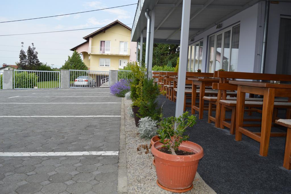 Pansion Antonio Bed & Breakfast Slavonski Brod Luaran gambar