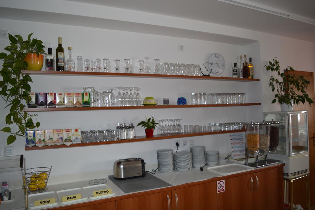 Pansion Antonio Bed & Breakfast Slavonski Brod Luaran gambar