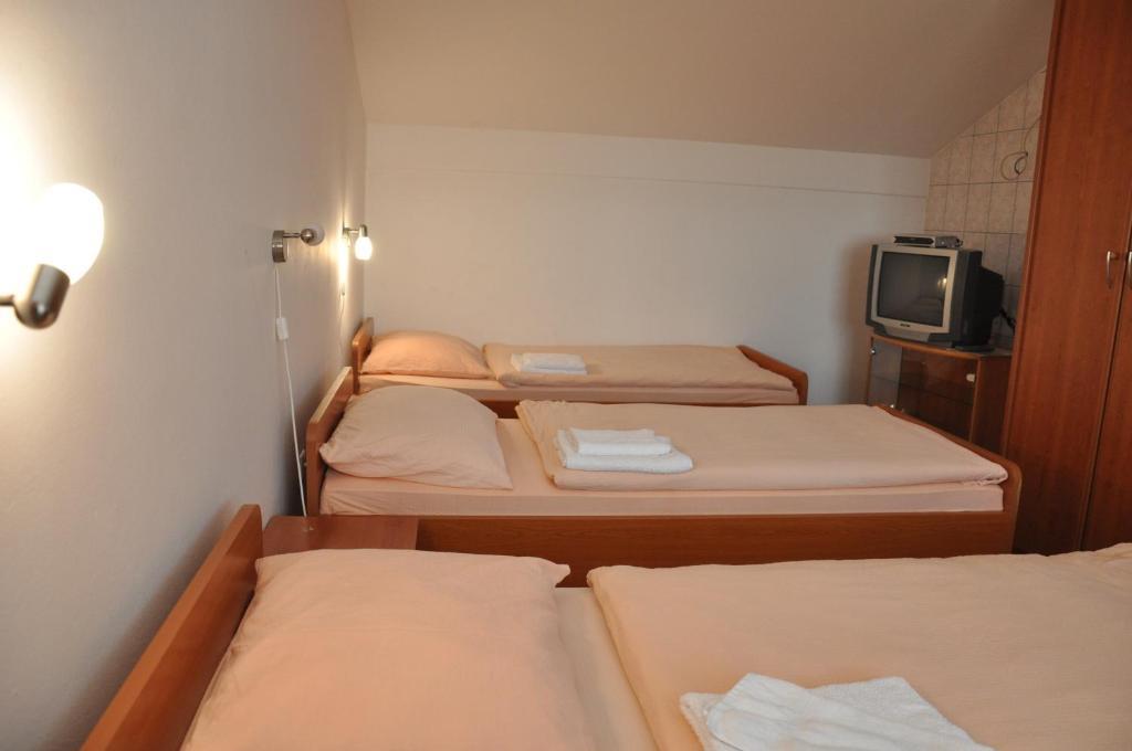 Pansion Antonio Bed & Breakfast Slavonski Brod Luaran gambar