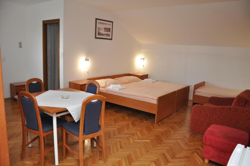 Pansion Antonio Bed & Breakfast Slavonski Brod Luaran gambar