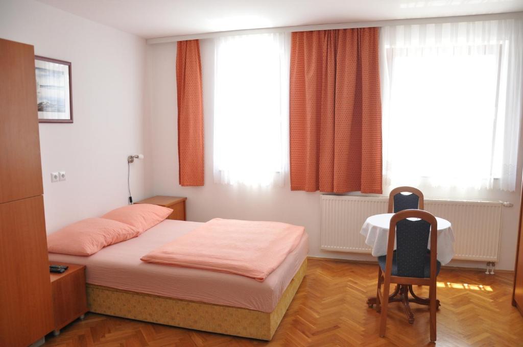 Pansion Antonio Bed & Breakfast Slavonski Brod Luaran gambar