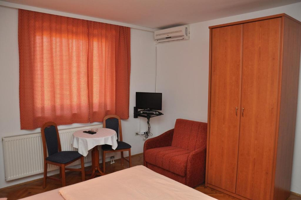 Pansion Antonio Bed & Breakfast Slavonski Brod Luaran gambar